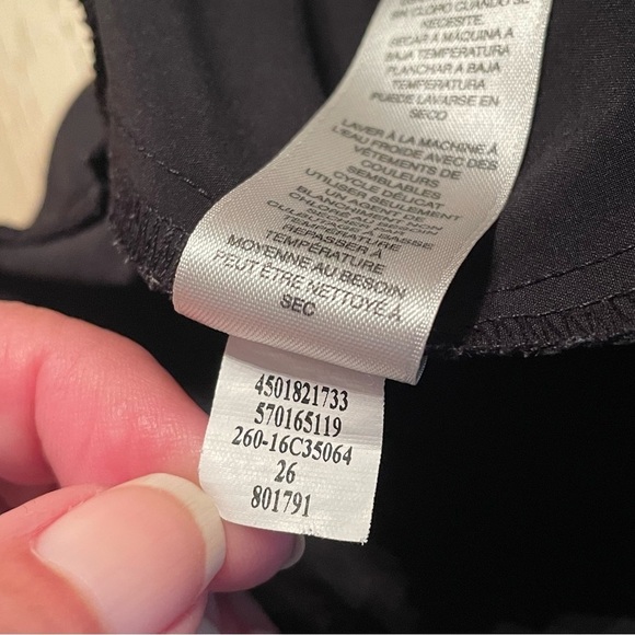 Weekends by Chico's Black Cropped crop pull-on pants size .05 Small S 6 - Picture 8 of 14